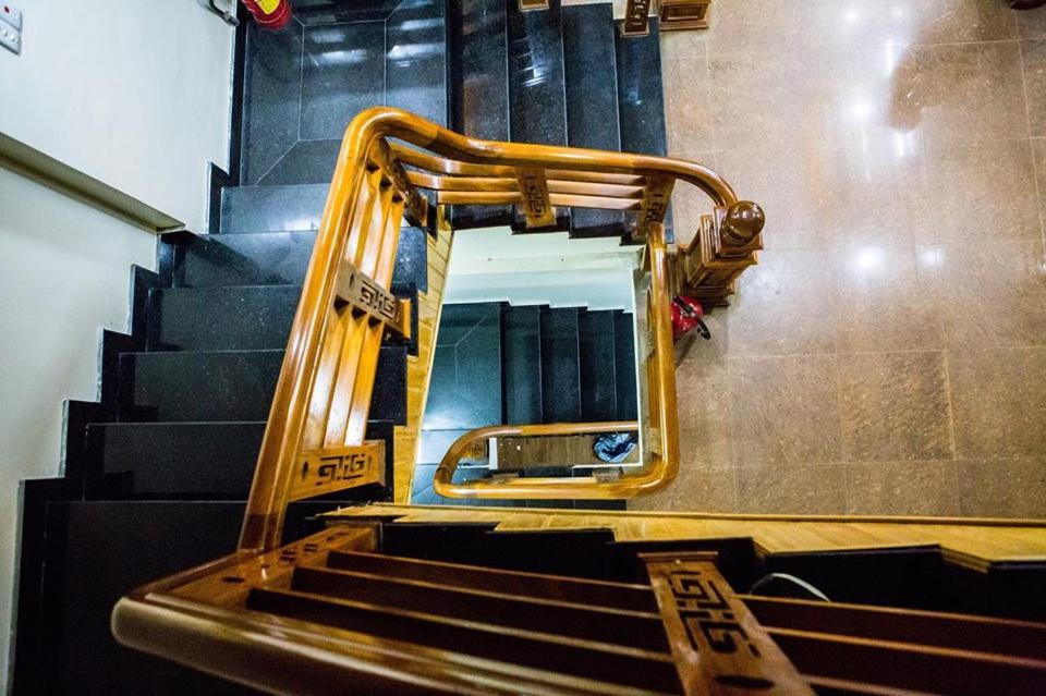 Hung Thinh Hotel Ban Gum Экстерьер фото