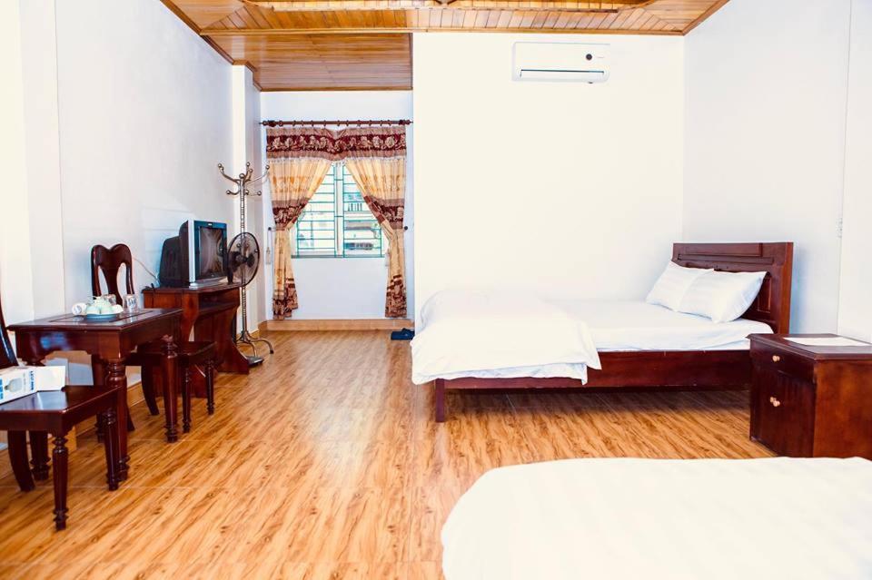 Hung Thinh Hotel Ban Gum Экстерьер фото